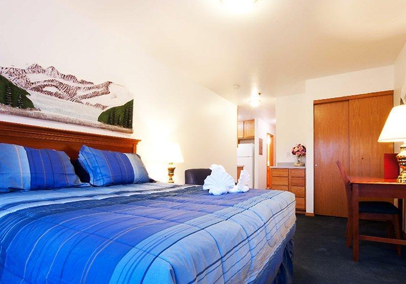 Frontier Suites Hotel In ג'ונו מראה חיצוני תמונה