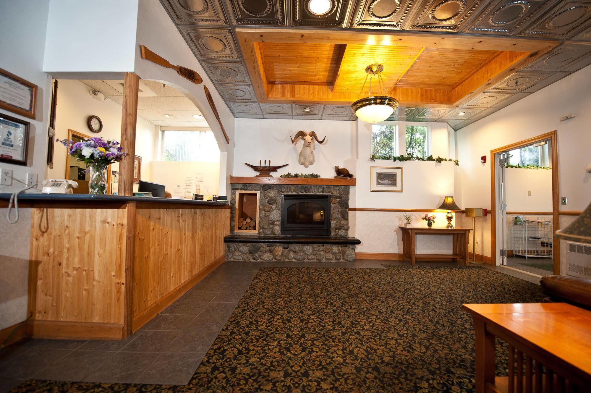 Frontier Suites Hotel In ג'ונו מראה חיצוני תמונה